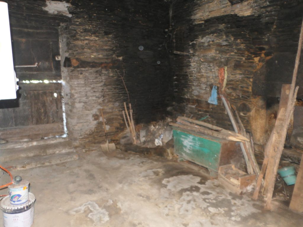 Casa de piedra pareada, Carral-Begonte
