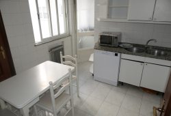 Piso de 3/4 dormitorios, Avda. de La Coruña