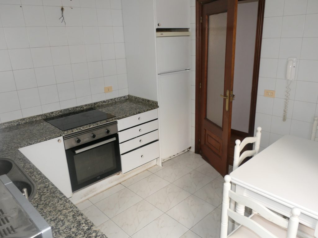 Piso de 3/4 dormitorios, Avda. de La Coruña