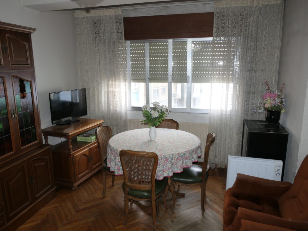 Piso de 3 dormitorios, Calle Río Sil