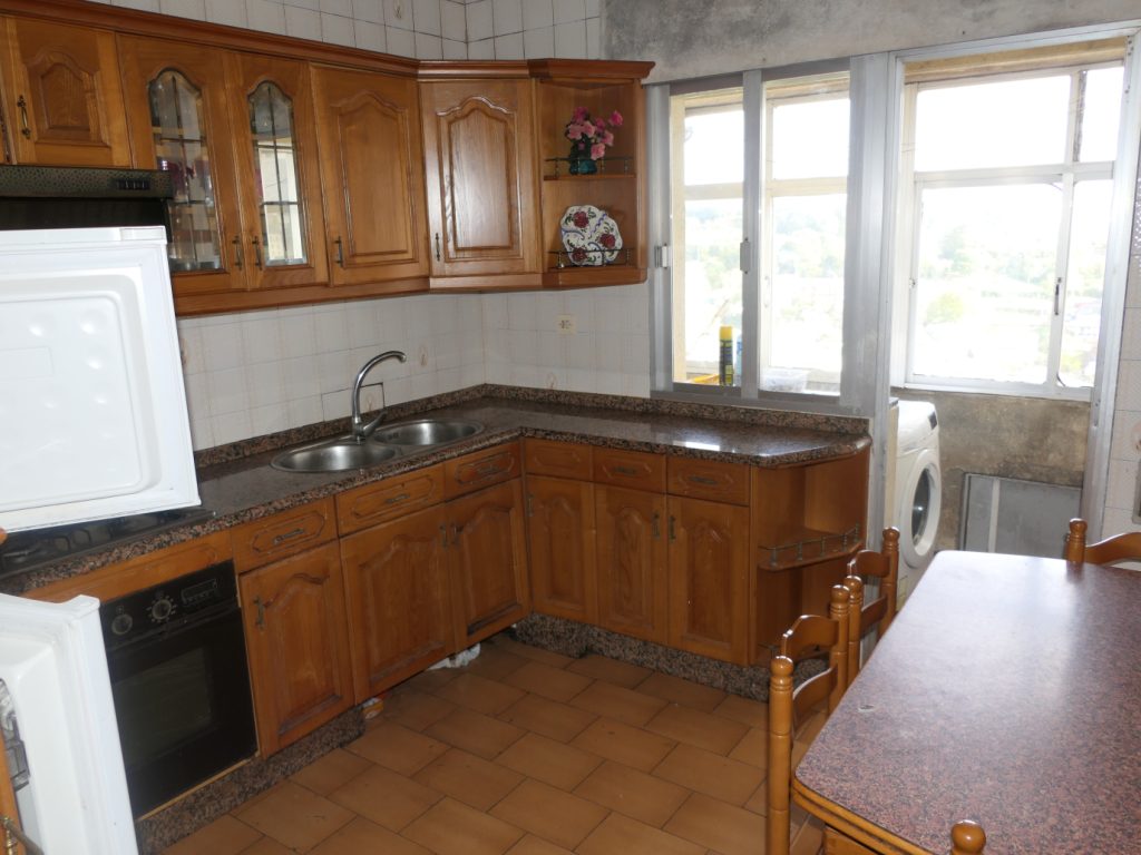 Piso de 3 dormitorios, Calle Río Sil